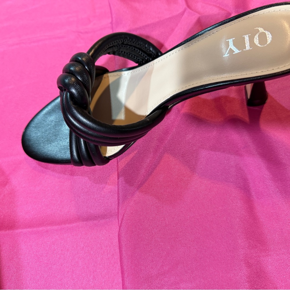 Black Women's Heeled Sandals